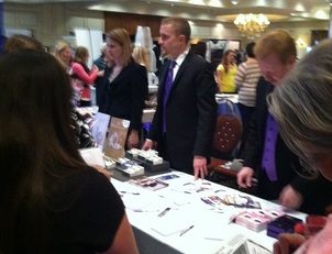 jthomas-jewelers-at-brides-to-be-show-jan-2014-47.jpg